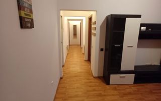 Vand apartament cu 3 camere in poarta 6 direct proprietar - Poză 2
