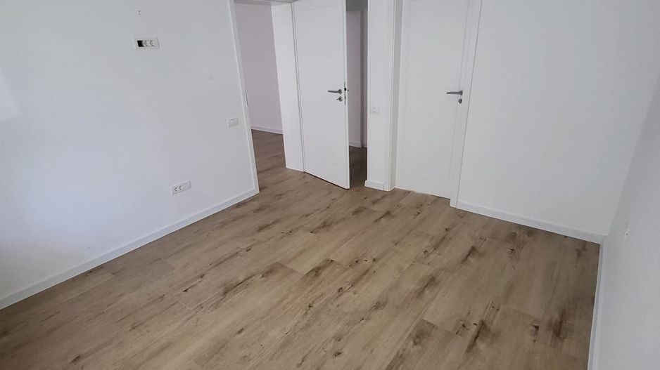 SAD cu 3 camere/acces exterior -Kaufland - Poză 23