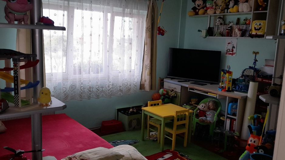 Apartament 3 camere - Poză 1