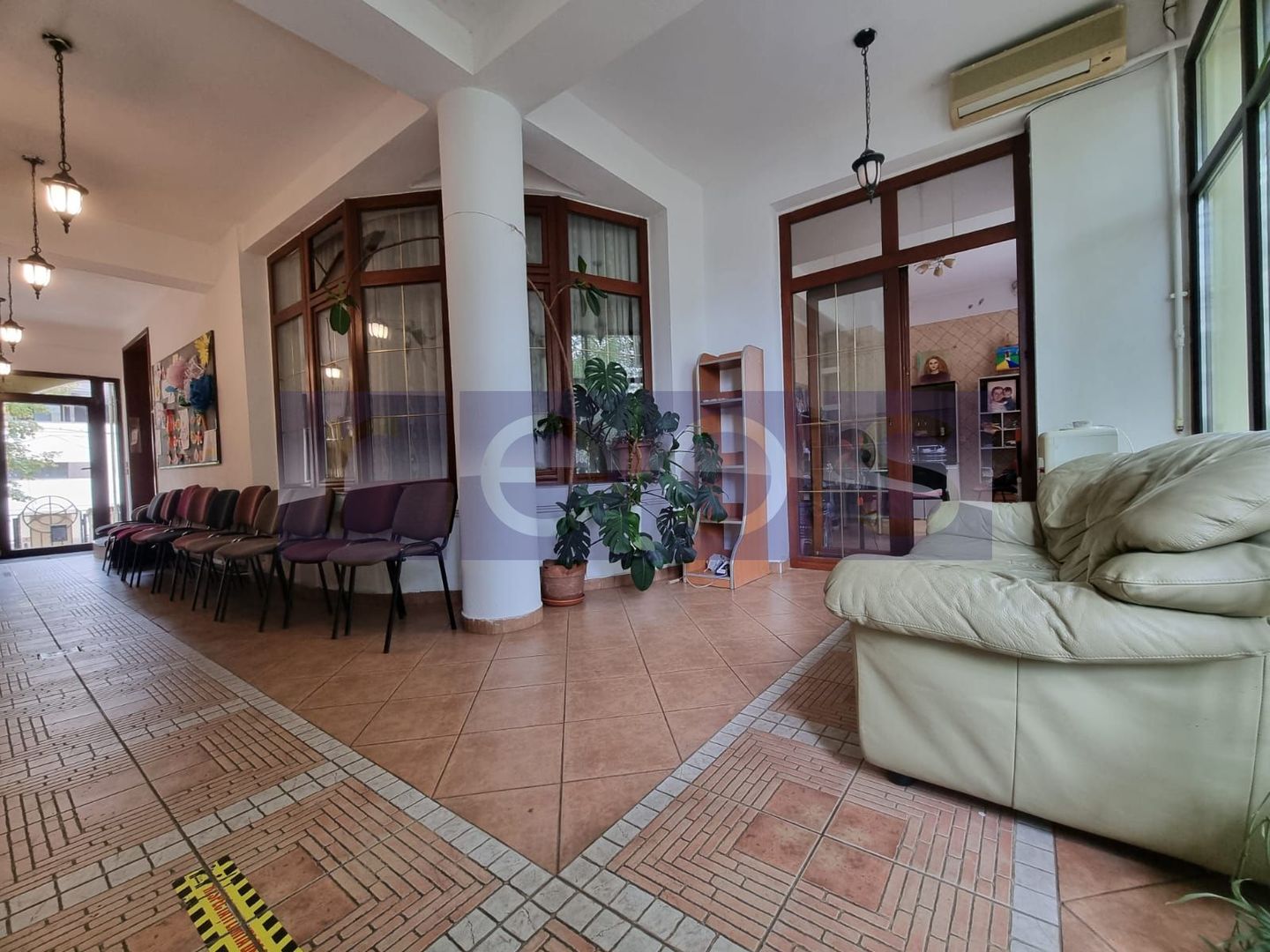 DE INCHIRIAT VILA  D+P+1+2 + CURTE | ZONA PARCUL CAROL - Poză 3