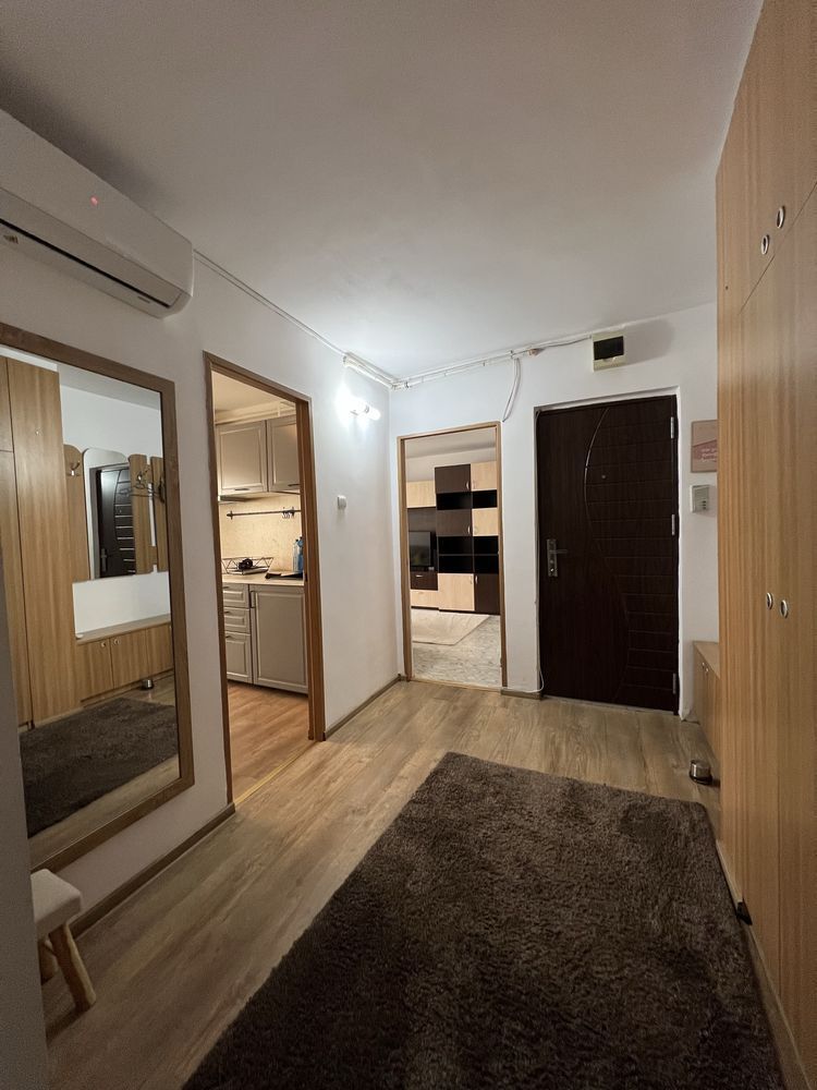 Calea Girocului | 2 camere | Decomandat | Centrală proprie | Acoperiș  Copiază - Poză 2