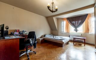 Casa Solida cu Mansarda in Zona Excelenta Parneava - Poză 6