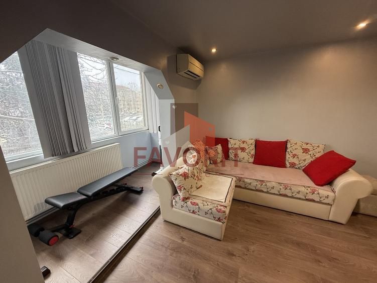 Aradului 3 camere decomandat, 2 bai, etaj 1 - Poză 3