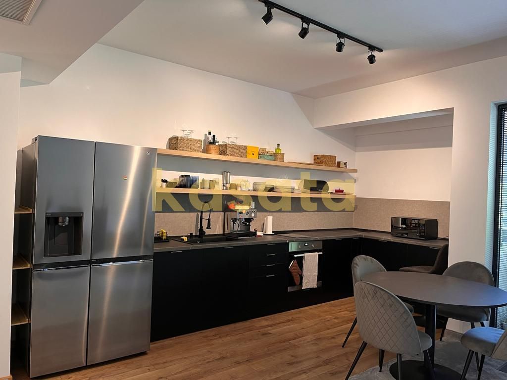 2 Camere de vânzare | mobilat și  utilat | Unirii | renovat 2023 - Poză 6