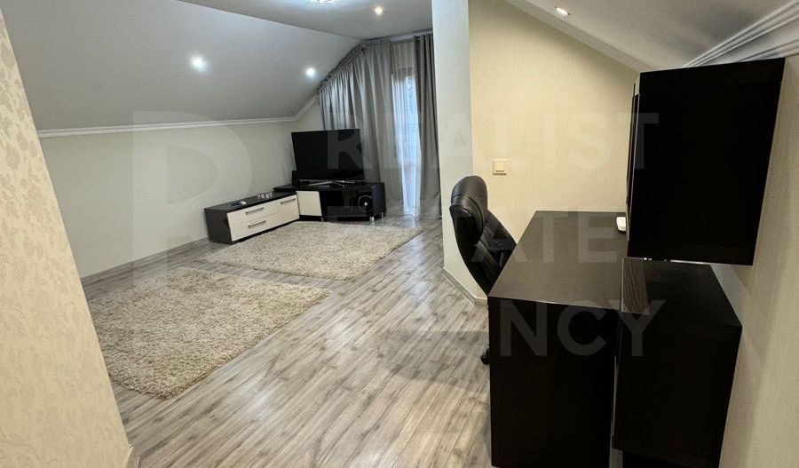 Chirie, casă, 3 camere, strada Alexei Şciusev, Centru - Poză 6