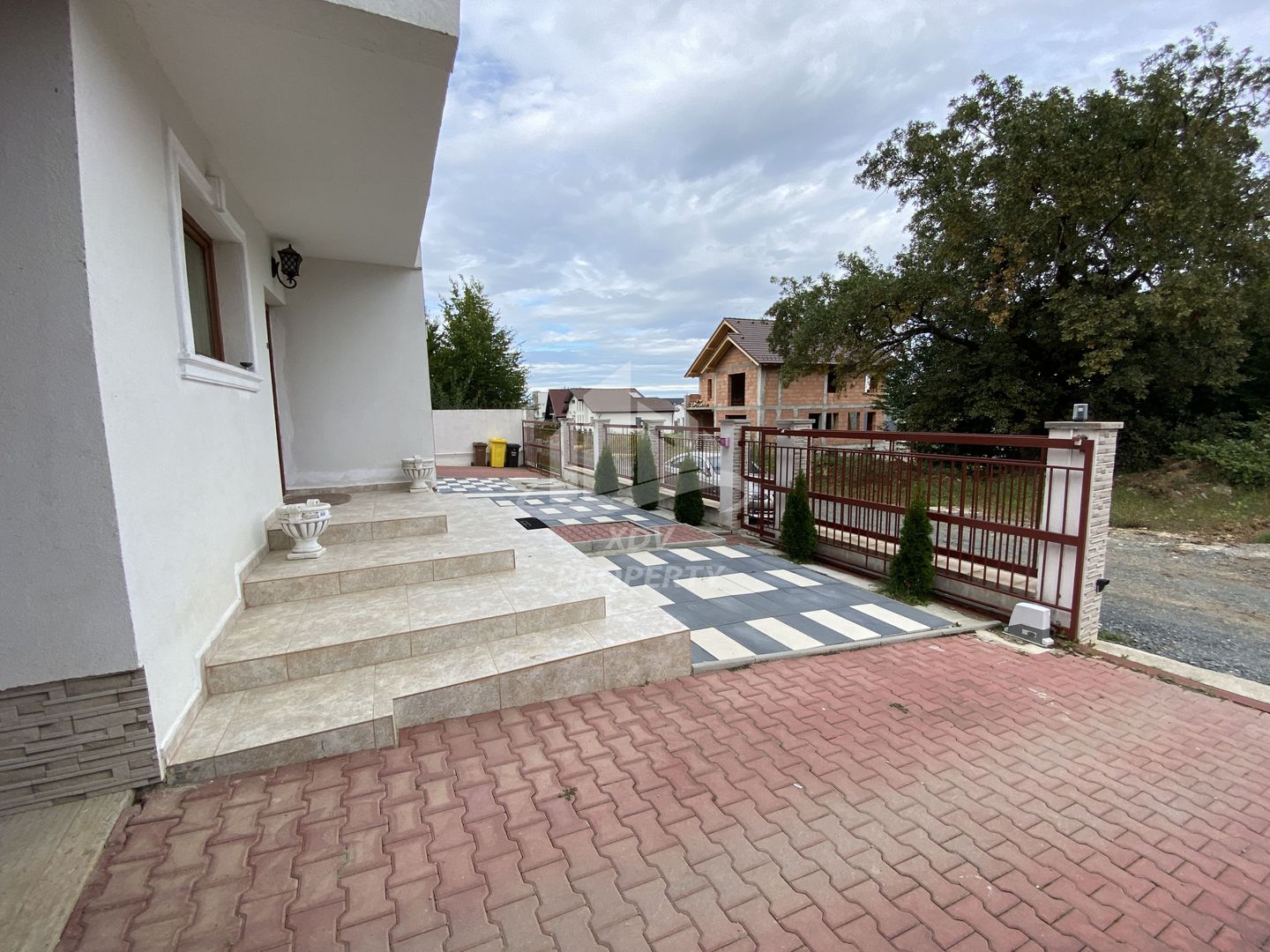Vila  Frumoasa , Sibiu ,6 camere , 5 Bai , mobilata ,utilata - Poză 22