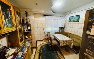 3 decomandate, centrala, 1 Mai - 110 000 Euro - Poză 28