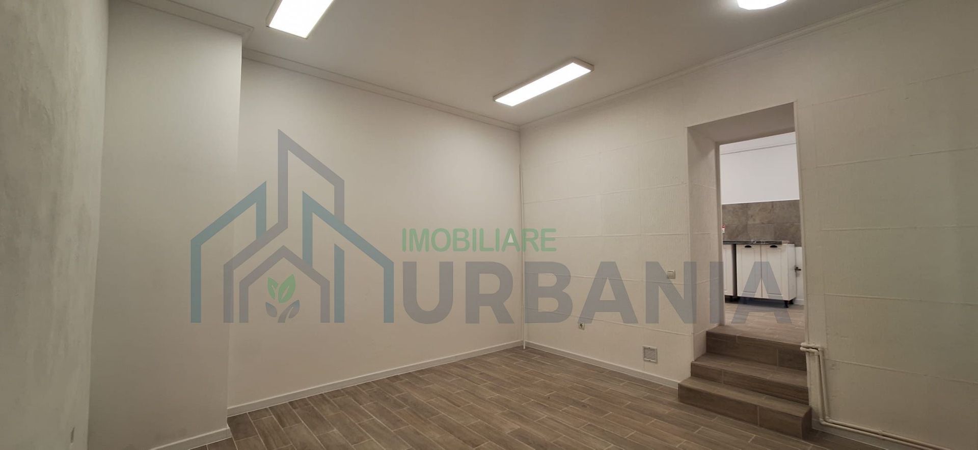 Spațiu comercial ultracentral, 35 mp, recent renovat, Iași - Poză 3