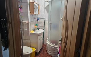 Vând apartament 3 camere - Poză 4