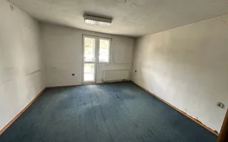 Spatiu central -ideal locuire /pensiune/cabinet/birouri- Sangeorz-Bai - Poză 14