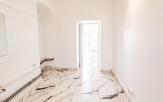SPAȚIU COMERCIAL ULTRACENTRAL DE ÎNCHIRIAT | ACCES STRADAL | LA CHEIE - Poză 4