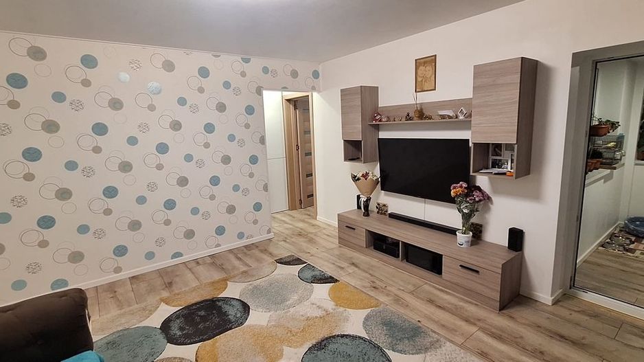 Vanzare apartament 2 camere Titan,  langa metrou, IOR, scoala 195-RENOVAT - Poză 2