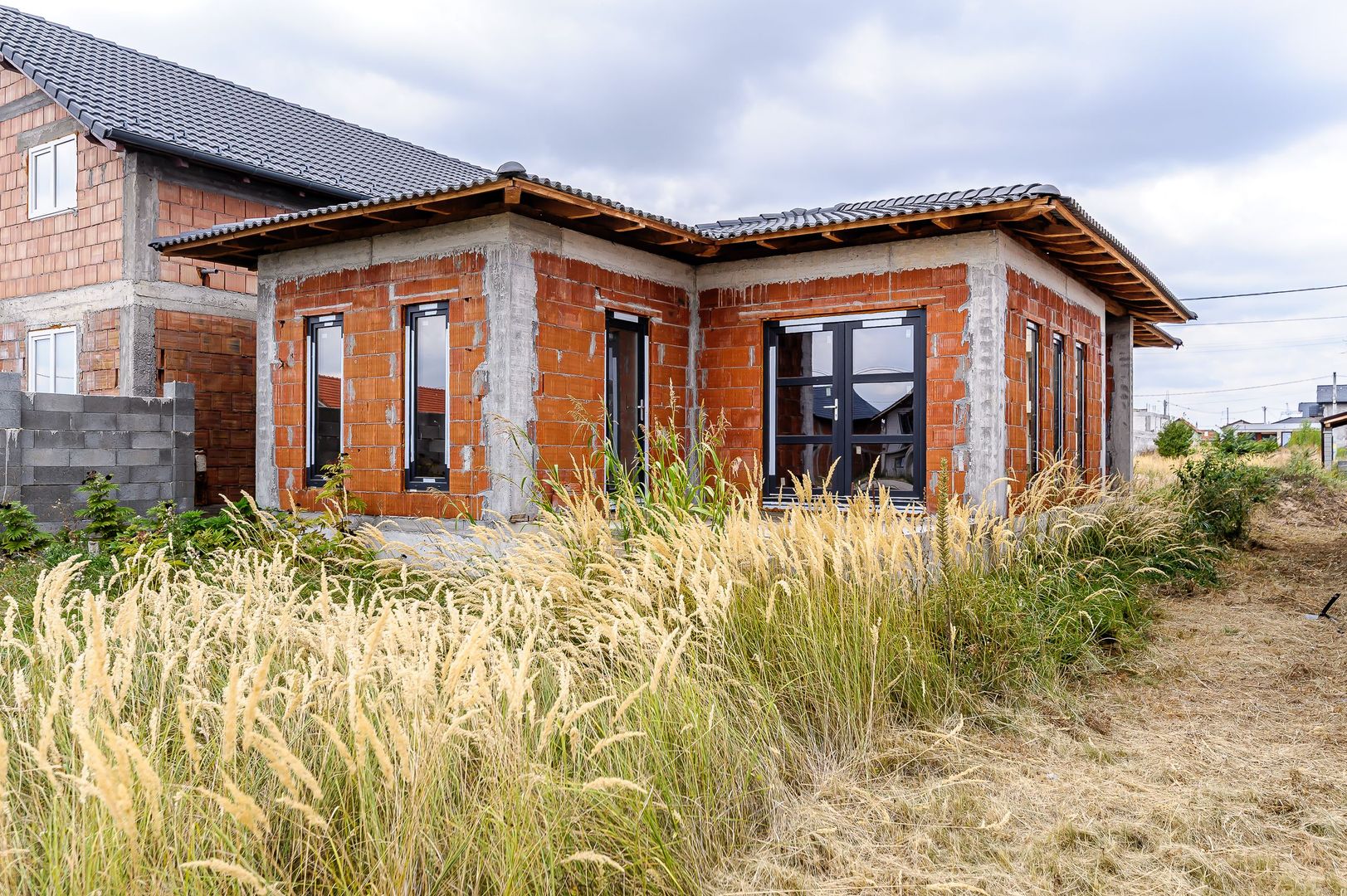 Casă nefinisata la sol in Fântânele, cartier nou Comsion 0 - Poză 1