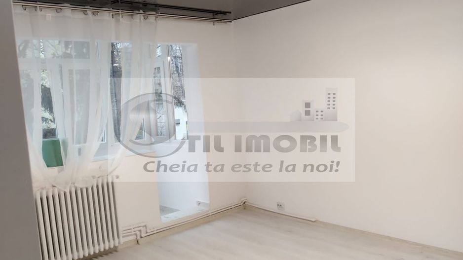 Apartament 2 camere renovat SD Podu Ros-Cantemir 98500 euro - Poză 1
