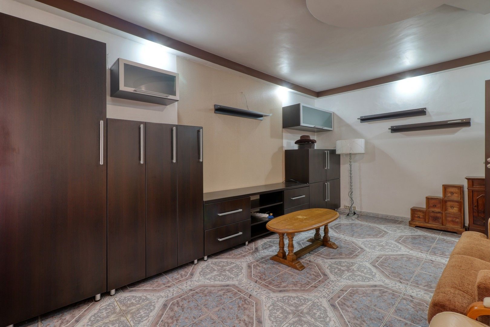 SUPER PRET!-  Apartament 4 camere + boxa si parcare - Comision 0% - Poză 3