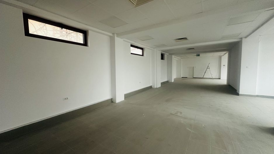 Inchiriez  cladire birouri cu suprafata de  660 mp - Poză 11