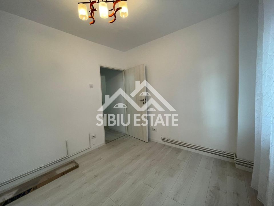 Apartament decomandat cu 2 camere, balcon, etaj 3, recent renovat, -Sibiu - Poză 6