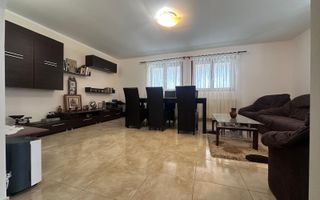 Casă de vânzare în Pucioasa! - Poză 8