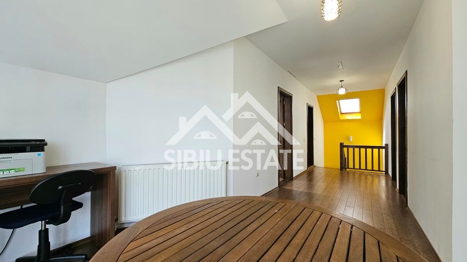 Casa de inchiriat 6 parcari - Poză 14