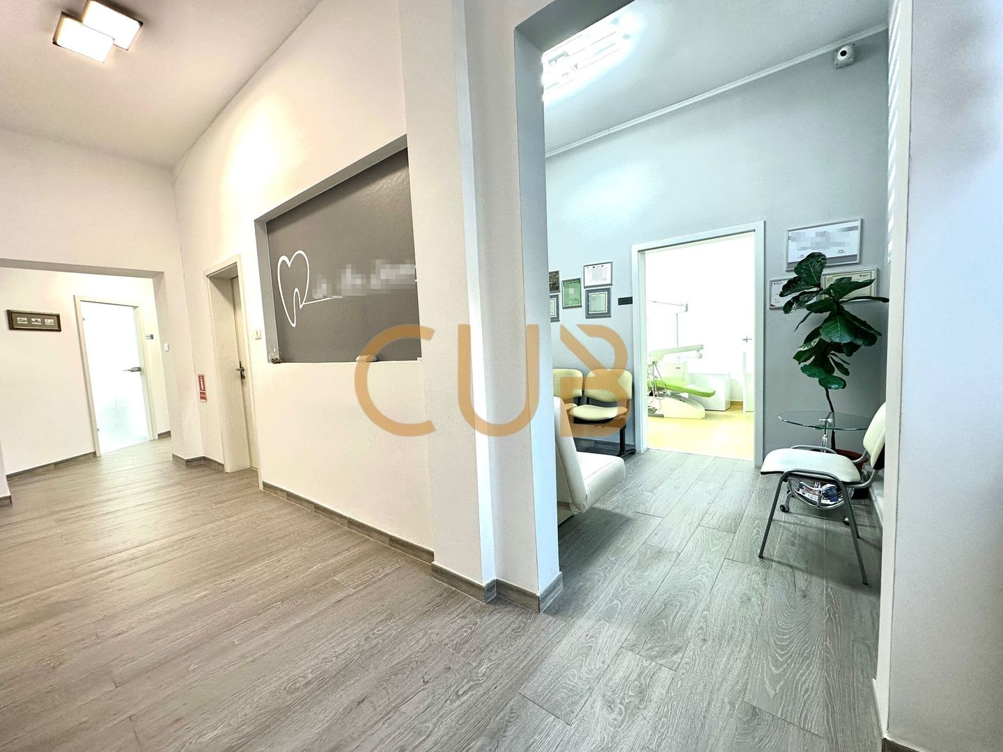 SPATIU COMERCIAL DE VANZARE – DESTINAŢIE SERVICII MEDICALE - Poză 1