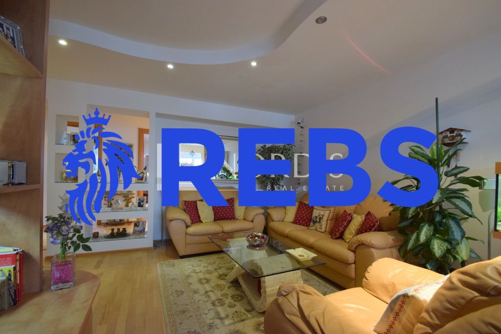 APARTAMENT NOICE CU CHIRIASI LA PACHET - Poză 4