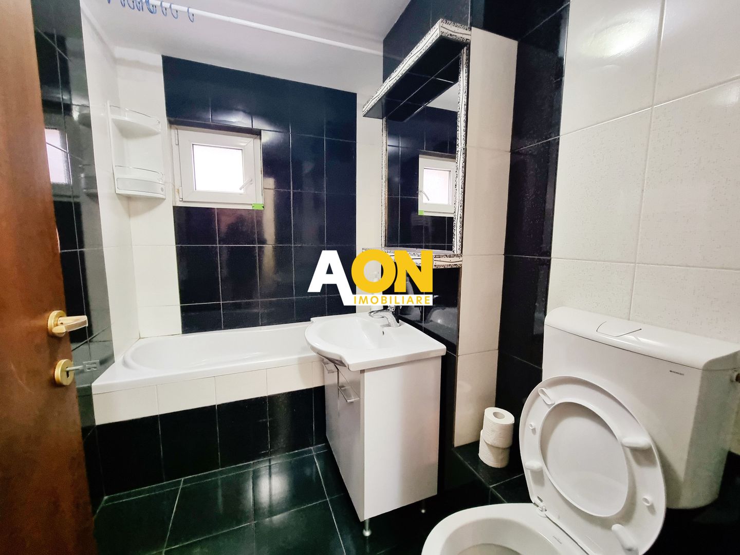 Apartament cu 2 dormitoare, renovat, mobilat, parter inalt, Cetate - Poză 4