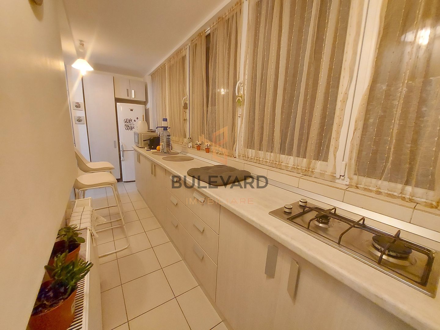 Apartament modern cu 2 camere, zona strazii Porii! - Poză 3