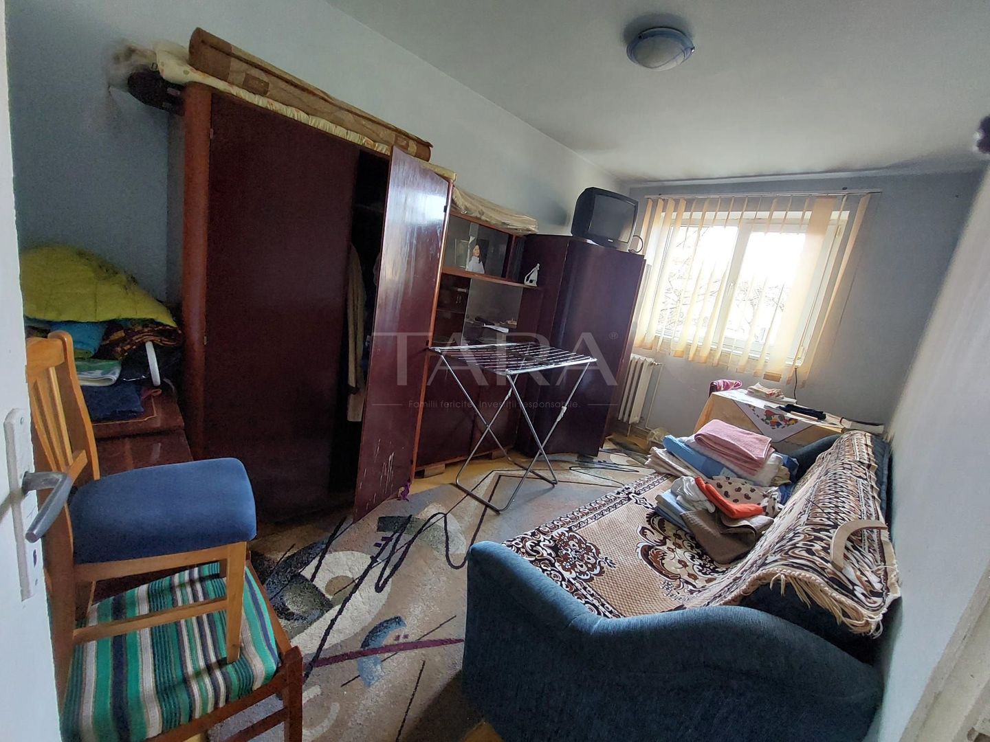 Apartament 4 camere decomandate, etaj intermediar, zonă excelentă. - Poză 3