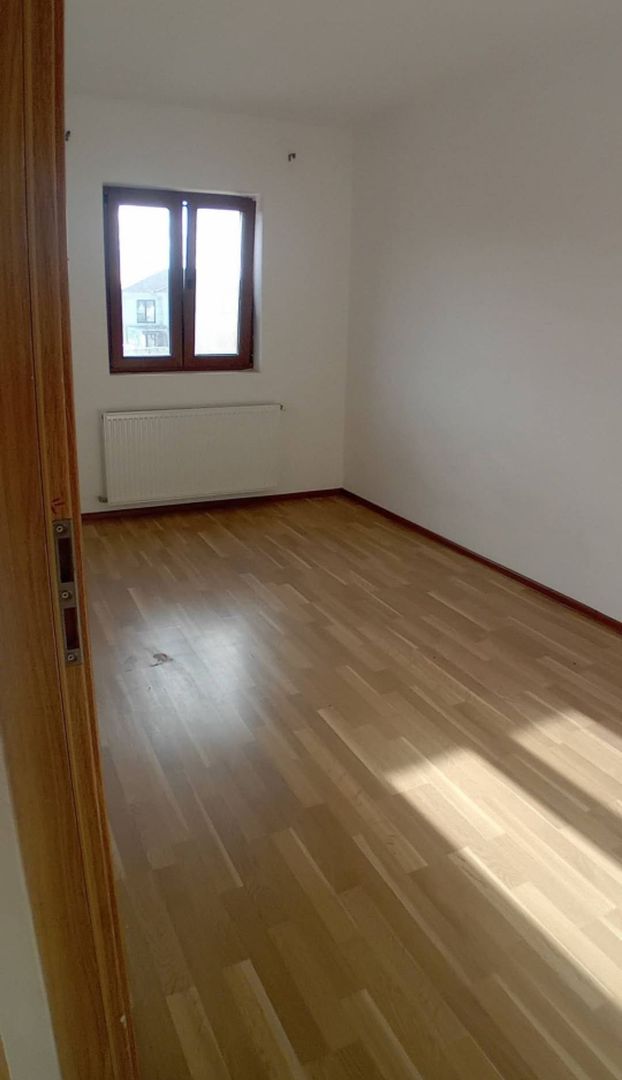 Duplex cu 400 mp curte - Dumbravita - Poză 4