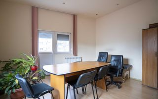 Casa/Birou individual Central acces auto - Poză 1