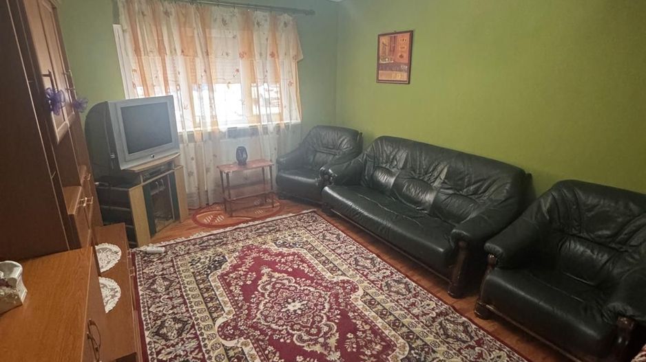 Apartament 4 camere de vânzare – zonă Școala 8 - Poză 13