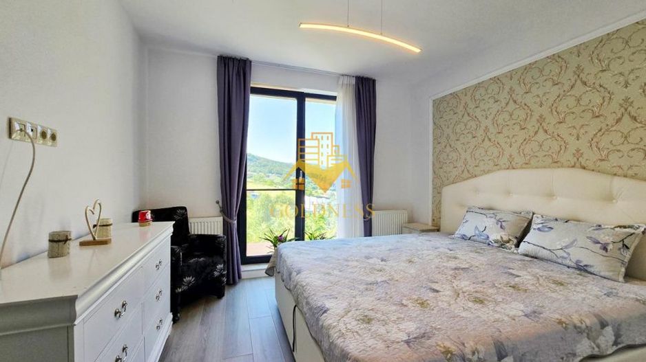 Casă modernă de vânzare, curte, 6 camere, parcare, Zona Vivo, Florești - Poză 9