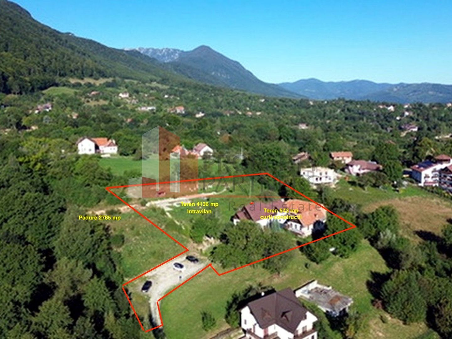 Teren 7.444 mp + casă tradițională în Predeluț–Bran - Poză 4