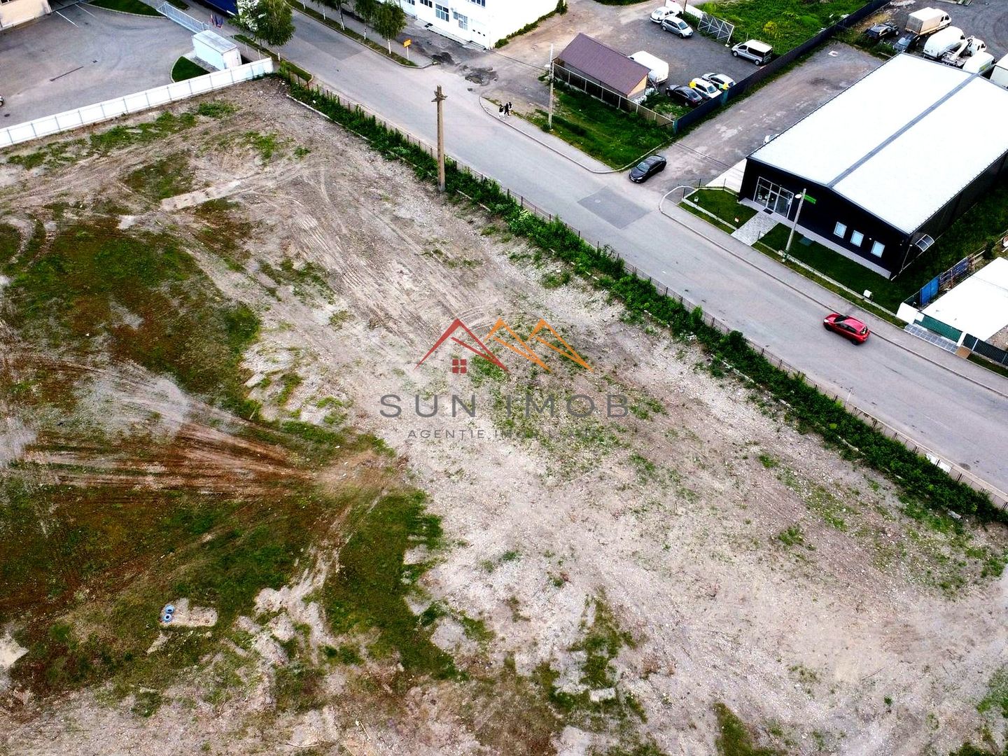 Teren intravilan 9600 m2, central, zona comerciala, Campina, Prahova - Poză 5