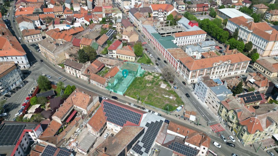 Teren de vânzare în centrul orașului Arad - Poză 2