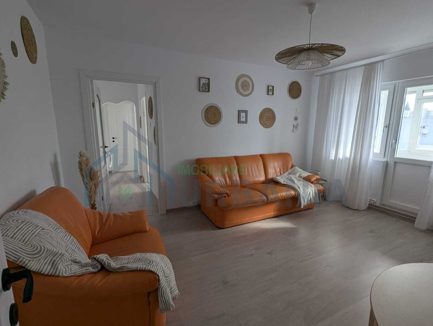 Apartament 3 camere semidecomandat, renovat, etaj 4/4, zona Alexandru cel Bun, Iași - Poză 1