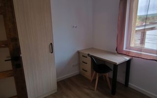 Apartament cu 3 camere la 3 minute de Spitalul Judetean - Poză 6