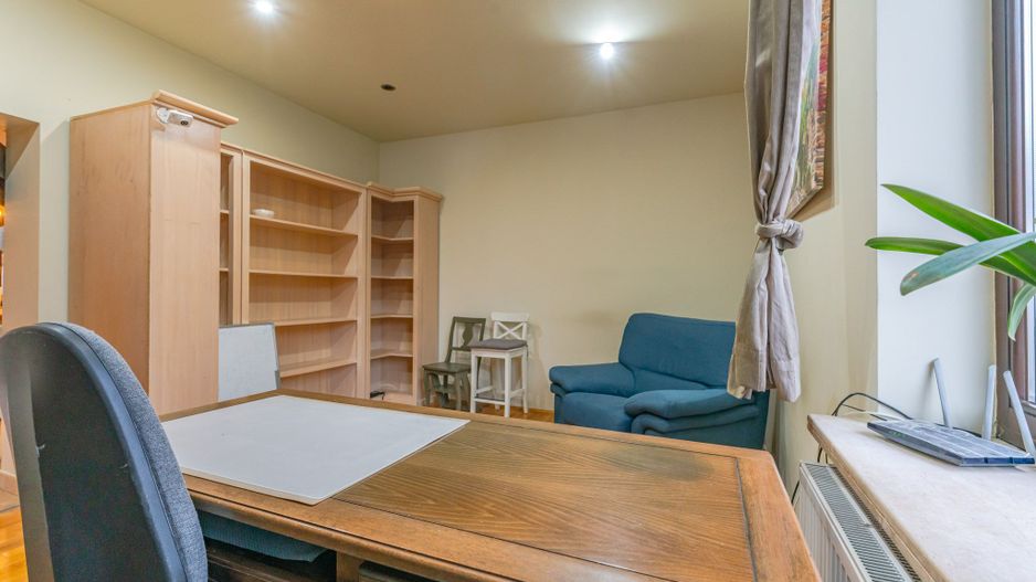 Casă individuală cu 7 camere lângă AFI Mall, ideală pentru birouri sau locuință - Poză 10