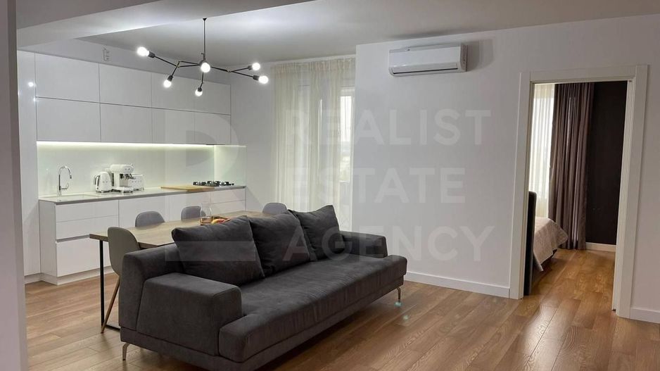Chirie, apartament 2 camere 80 mp , bd. Decebal, Botanica - Poză 1