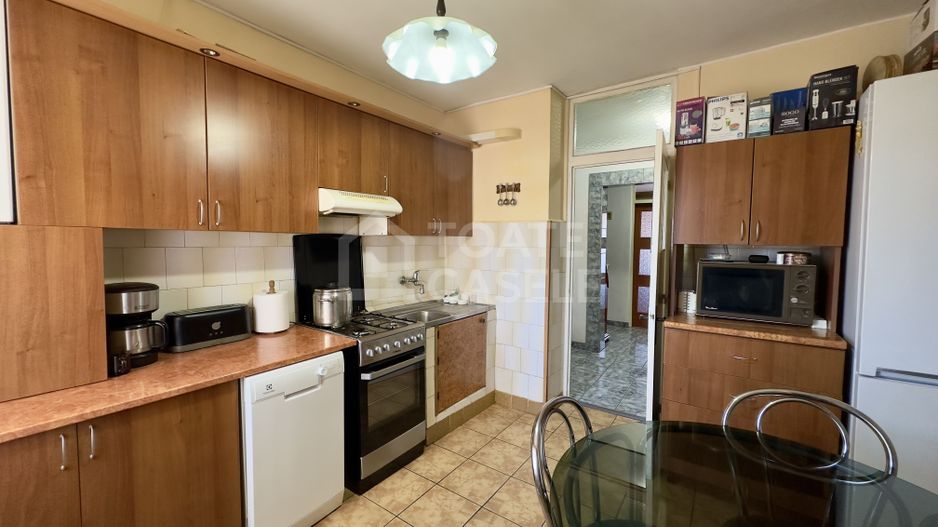 Apartament cu 4 camere, ideal pentru familie, în Mărăști - Poză 1