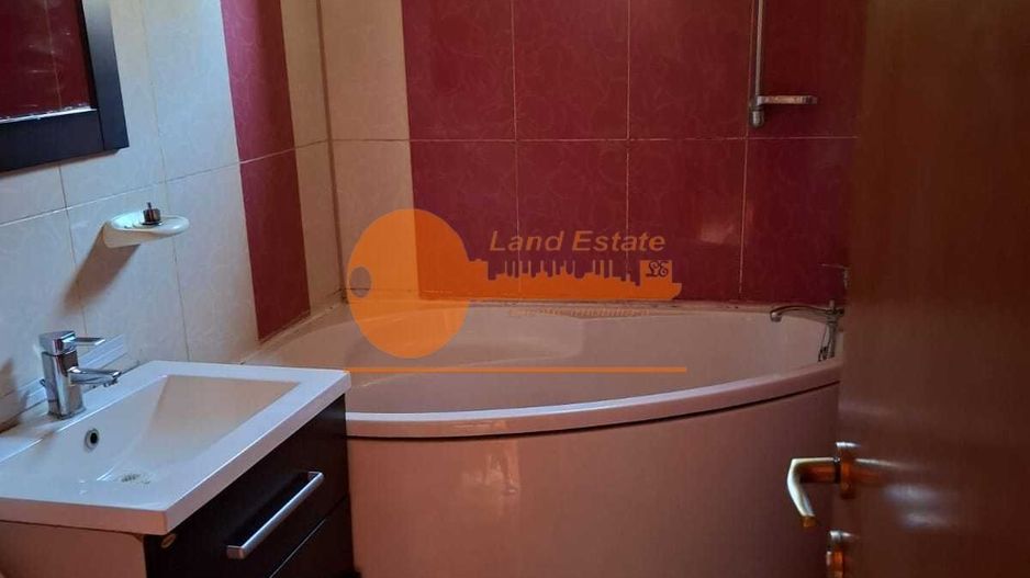 Apartament cu 3 camere in zona Pacii(Bloc Reabilitat-Centrala Proprie) - Poză 1