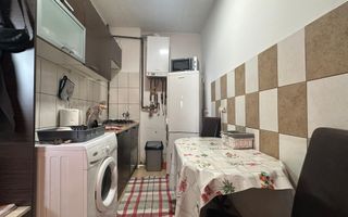 Imobil cu 5 apartamente separate, ideal pentru investitie - zona UMF! - Poză 13