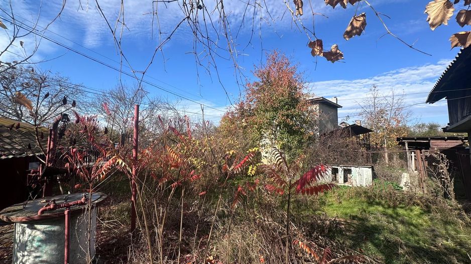 Vanzare casă cu teren mare în satul Cazaci – aproape de Târgoviște - Poză 13