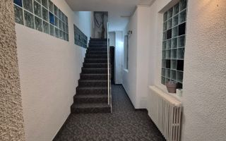 De vânzare Vilă individuala 11 camere curte proprie Parcul Carol - Poză 5