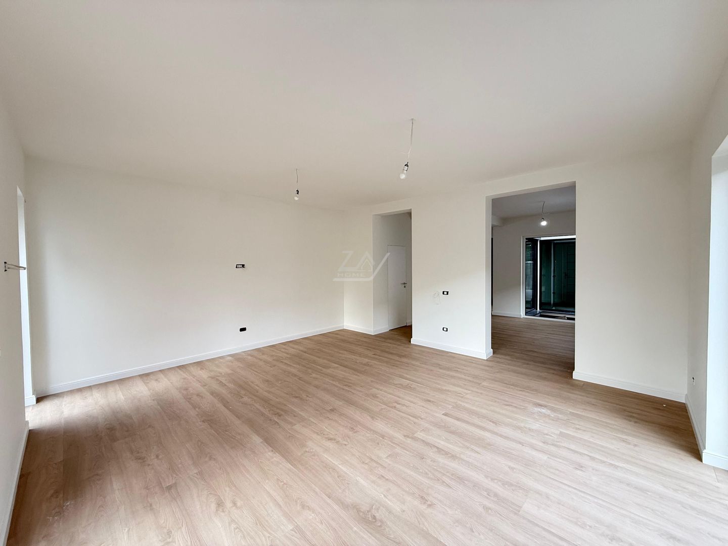 Comision 0! Pozitie excelenta. 3 dormitoare. Zid dublu. - Poză 3