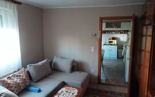 De vânzare casa cu mansardâ pe Strada Rodnei - Poză 4