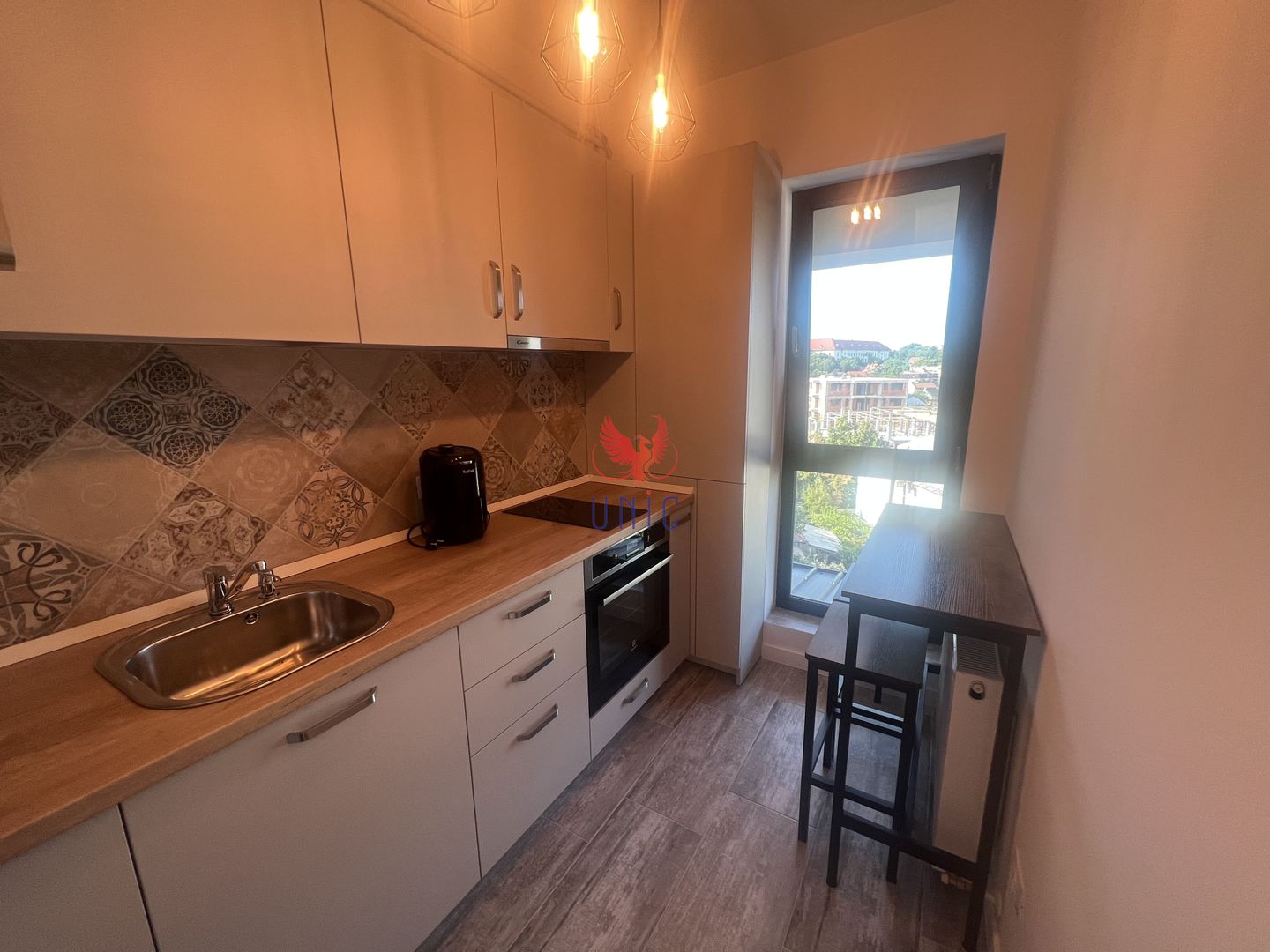 Garsoniera transformata in 2 Camere LUX Zona Stadionului Ion Oblemenco - Poză 6