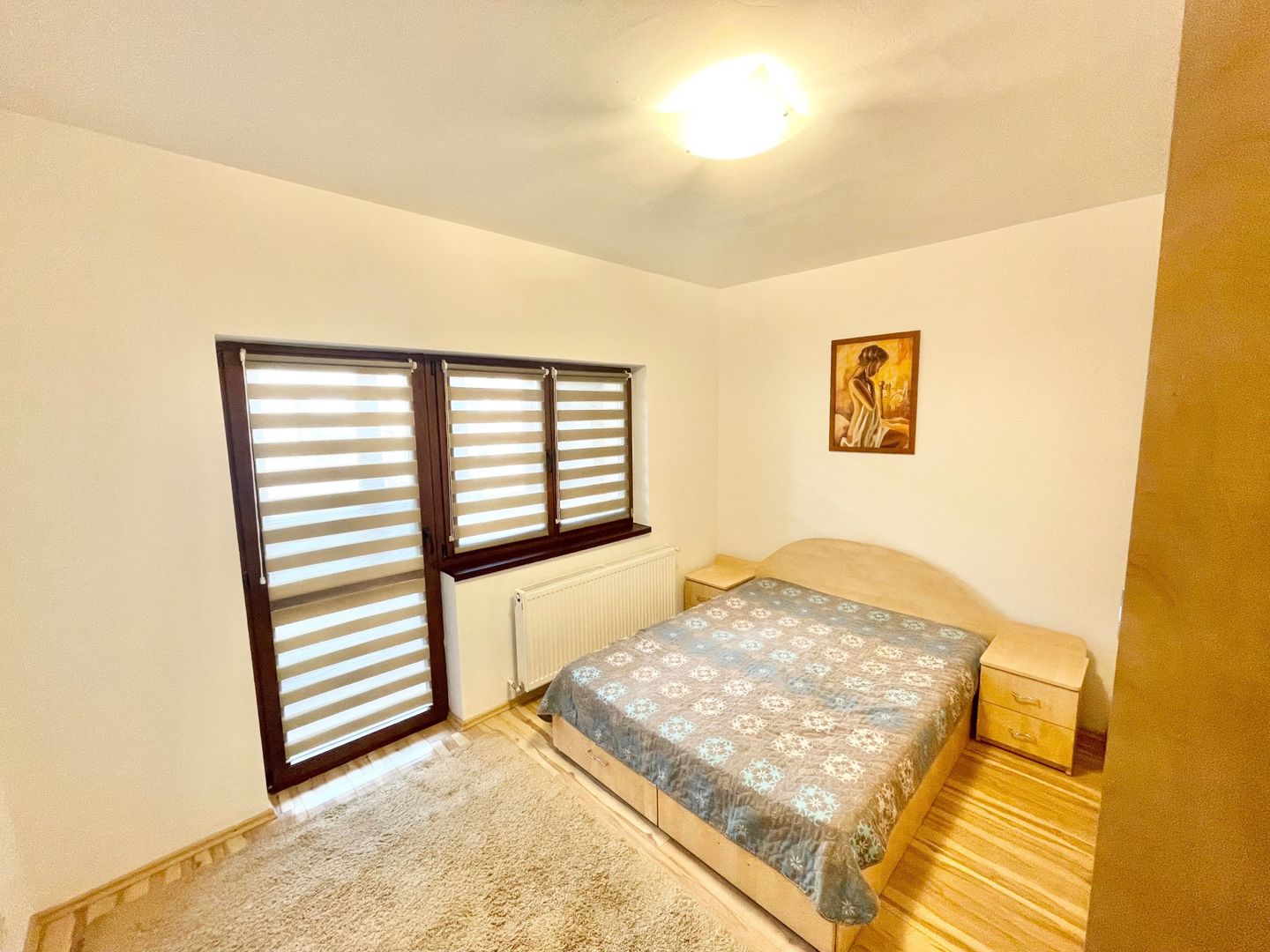 APARTAMENT 3 CAMERE SPATIOS COMPLET MOBILAT | STRAND 2 | LOC DE PARCARE - Poză 3