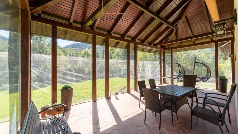 Cabana de Vis in Poiana Marului | Aproape de Lac | 817 mp Teren - Poză 12