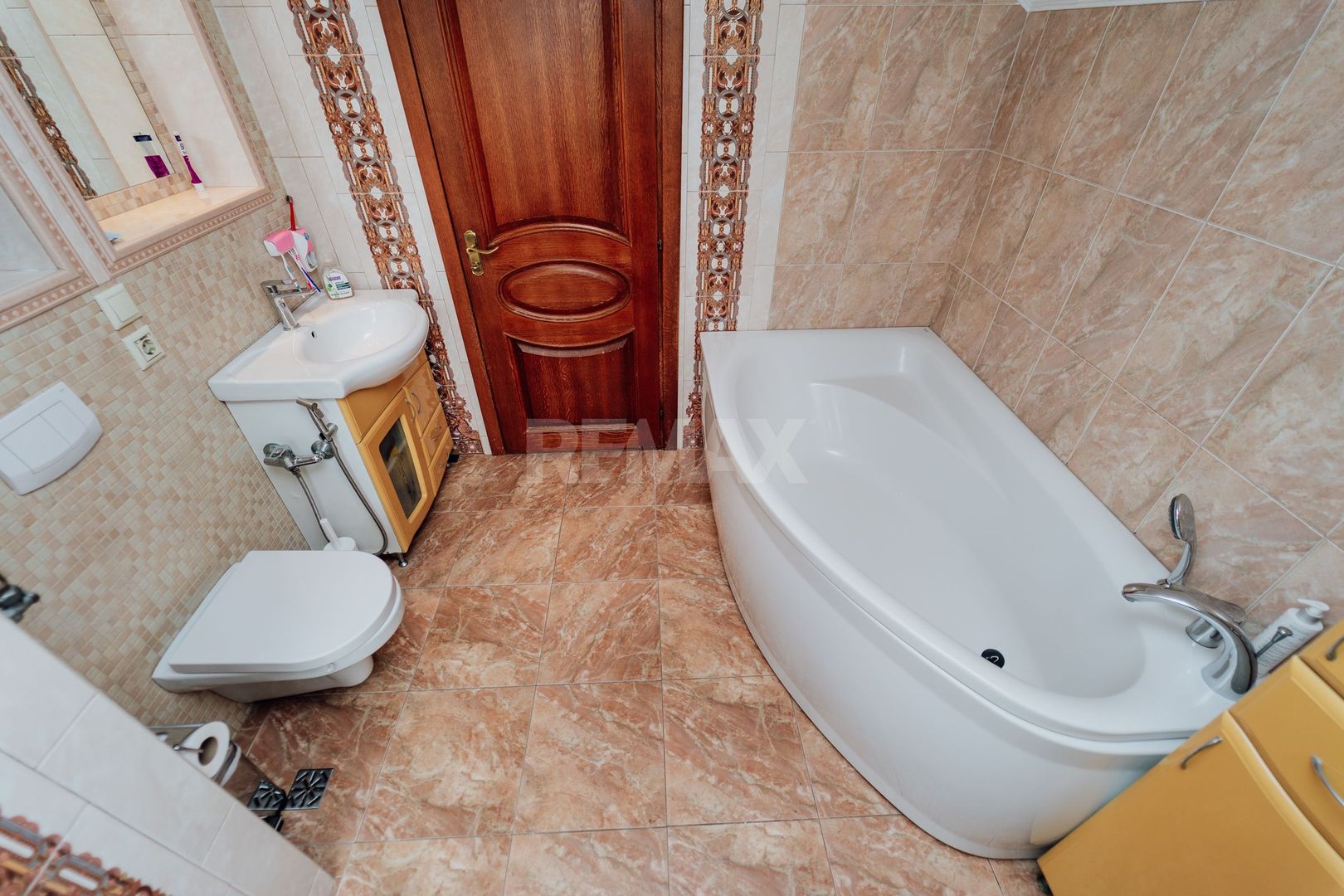 Casă individuală cu 6 camere în Buiucani, lângă Dendrarium și Valea Morilor - Poză 26